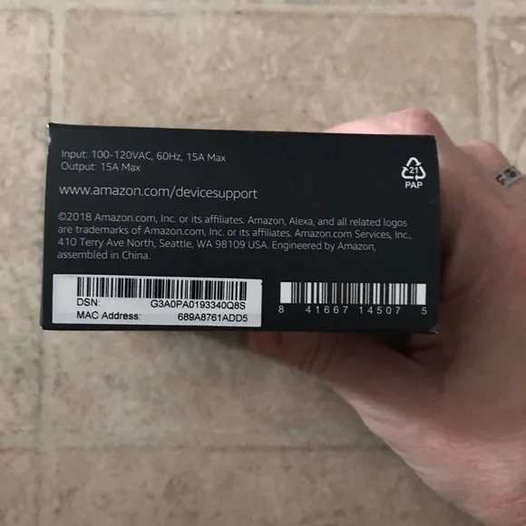 Amazon Smart Plug - Picture 5 of 9